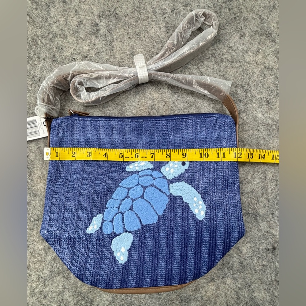Vera Bradley | Straw Bucket Crossbody Bag | in Regatta Turtle Blue | NWT - Picture 9 of 9